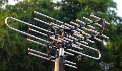 Antena TV ma ruszyć 1 maja. Koncesja kosztowała 14,36 mln zł