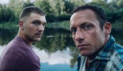 Serial dla prawdziwych mężczyzn? Recenzja „Idź przodem, bracie” od Netfliksa