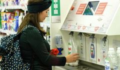 Henkel testuje w Czechach automaty do napełniania butelek