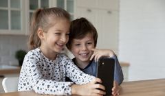 "Cyfrowe smoczki" szkodzą dzieciom