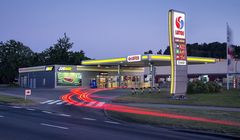 Lotos zwiększył wydatki na reklamy stacji paliw z 1,2 mln zł do 30,6 mln zł, a Shell zredukował je z 16,8 mln zł do 1,6 mln zł (Top5)