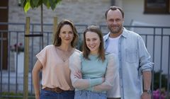 Polsat wiosną stawia na seriale i „Twoja twarz brzmi znajomo”. „Stacja celuje w bardziej masowego widza niż TVN”