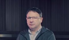 Zbigniew Zamachowski chce wycofania z Trójki dżingli z jego głosem
