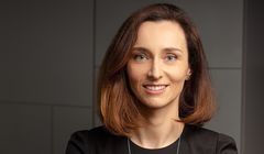 Agnieszka Gosiewska za Elżbietę Gorajewską dyrektor zarządzającą Nielsen Audience Measurement