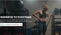 Nagie piersi na stronie adidasa promowały inkluzywne biustonosze, ale już zniknęły