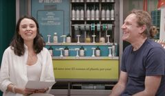 Znana sieć sklepów kosmetycznych znika z Polski. Koniec sprzedaży offline i online