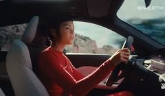Wirtualna influencerka Lil Miquela reklamuje BMW