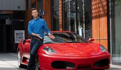 Radosław Kotarski przekaże Ferrari F430 F1 na aukcję WOŚP