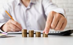 Na czym polega lokata z funduszem? Czy warto ją założyć?