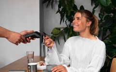 Płać kartą BNP i odbieraj e-kody Allegro. Sprawdź, jak zyskać 400 zł!