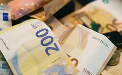 Wypłacam euro z Euronetu – taniej niż w kantorze?