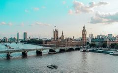 Kredyt w UK – czy to się opłaca?