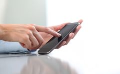 Jak przelać pieniądze z telefonu na konto bankowe?