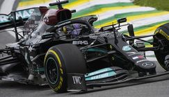 Lewis Hamilton znów użyje swojej rakiety. Red Bull się nie boi