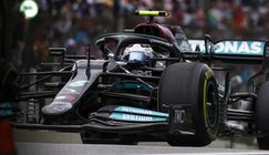 Dwa różne bolidy? Tak Mercedes traktuje kierowców