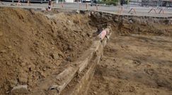 Remont torowiska w Pabianicach. Zaskakujące odkrycia wydłużają prace