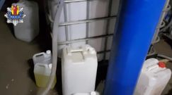 Przerabiali i butelkowali skażony alkhol. Chcieli sprzedać przed Świętami?
