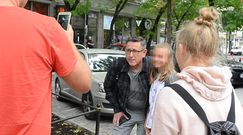Sołtysik obłapia młode fanki pod TVN-em. Tak odreagowuje kryzys w małżeństwie?