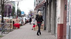 Magda Ogórek w codziennej stylizacji odbiera jedzenie na wynos