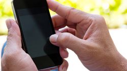 Smartfon - bezsenność, problemy ze wzrokiem i słuchem, ból kręgosłupa, ból głowy, zaburzenia psychiczne, choroba smsowa