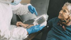 Lek na COVID do stosowania w domu. Kardiolog tłumaczy, kto nie będzie mógł stosować Paxlovidu