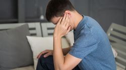 Młodzi ludzie głuchną. WHO wymienia dwa główne powody