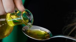 Olej z wiesiołka - właściwości, zastosowanie, efekty. Na co pomaga i jak stosować?