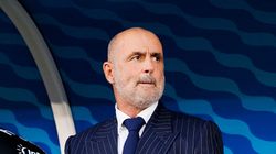 Michał Probierz nigdy się nie uśmiecha. Wiadomo, co za tym stoi