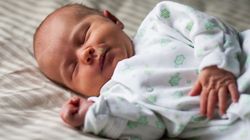 W jakiej pozycji powinien spać noworodek?