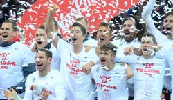 Mundial 2018: Oto najgorętsze zdjęcia gwiazd polskiej reprezentacji. Jak bez koszulek wyglądają Robert Lewandowski, Kuba Błaszczykowski czy Bartosz Kapustka?