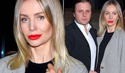Agnieszka Woźniak-Starak wie, że mniej znaczy więcej! Nudną stylizację uratowała torebką wartą fortunę. Robi robotę!
