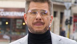 Niepokojące wieści o stanie zdrowia Filipa Chajzera i dwa oświadczenia jedno po drugim. Co się dzieje?