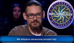 „Milionerzy”: uczestnik nie znał odpowiedzi za 125 tys. zł. Dobrze, że wycofał się z gry!