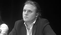 Piotr Woźniak-Starak miał imponujący pogrzeb. Opłakiwano go dwa dni