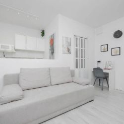 Jasny Apartament z Tarasem i Parkingiem Renters Piaseczno