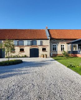 Dom Do Góry Kołami Powalina
