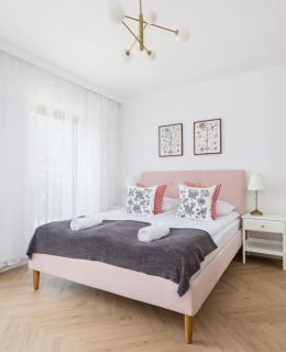 Ceglana 76/10