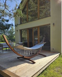 Domek W koronach drzew Niedalino