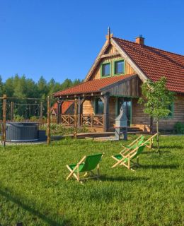 Dom Żuraw - Mazurska Chata z Jacuzzi Ryn