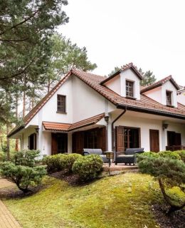 Willa Las&Luksus Jacuzzi, Sauna i Relaks pod Warszawą