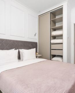 Mennica Residence - Stylish 2-Bedroom Apartment with Private Terrace #144