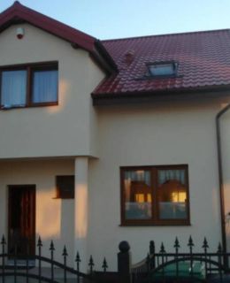 Pokoje Gościnne R10 Rewa