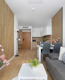 Sosnowy Las 30 | Przytulny Apartament | Taras | Klimatyzacja
