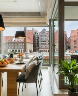 Królowa Kier - 105m2, Widok Rzekę, Basen, 2 sypialnie z łazienkami - Comfy Apartments