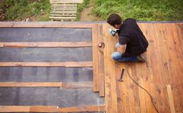 Czym wyróżnia się taras wentylowany i jaka jest jego cena?