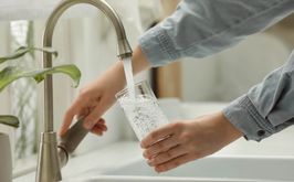 Przyłącze wodociągowe woda z kranu