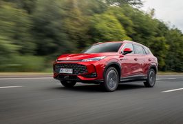 MG HS Plug-in Hybrid