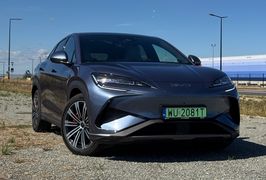 BYD Sealion 7