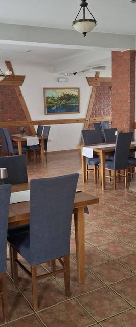 Restauracja I pensjonat Nowak by Babula