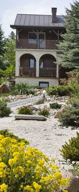 Pokoje w samodzielnym budynku Joanna